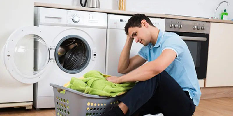 علت جمع شدن آب در لباسشویی خاموش چیست؟