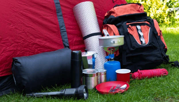 ابزار و لوازم سفر و کمپینگ