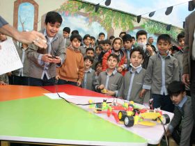 رباتیک-دبستان-روزبه-قم